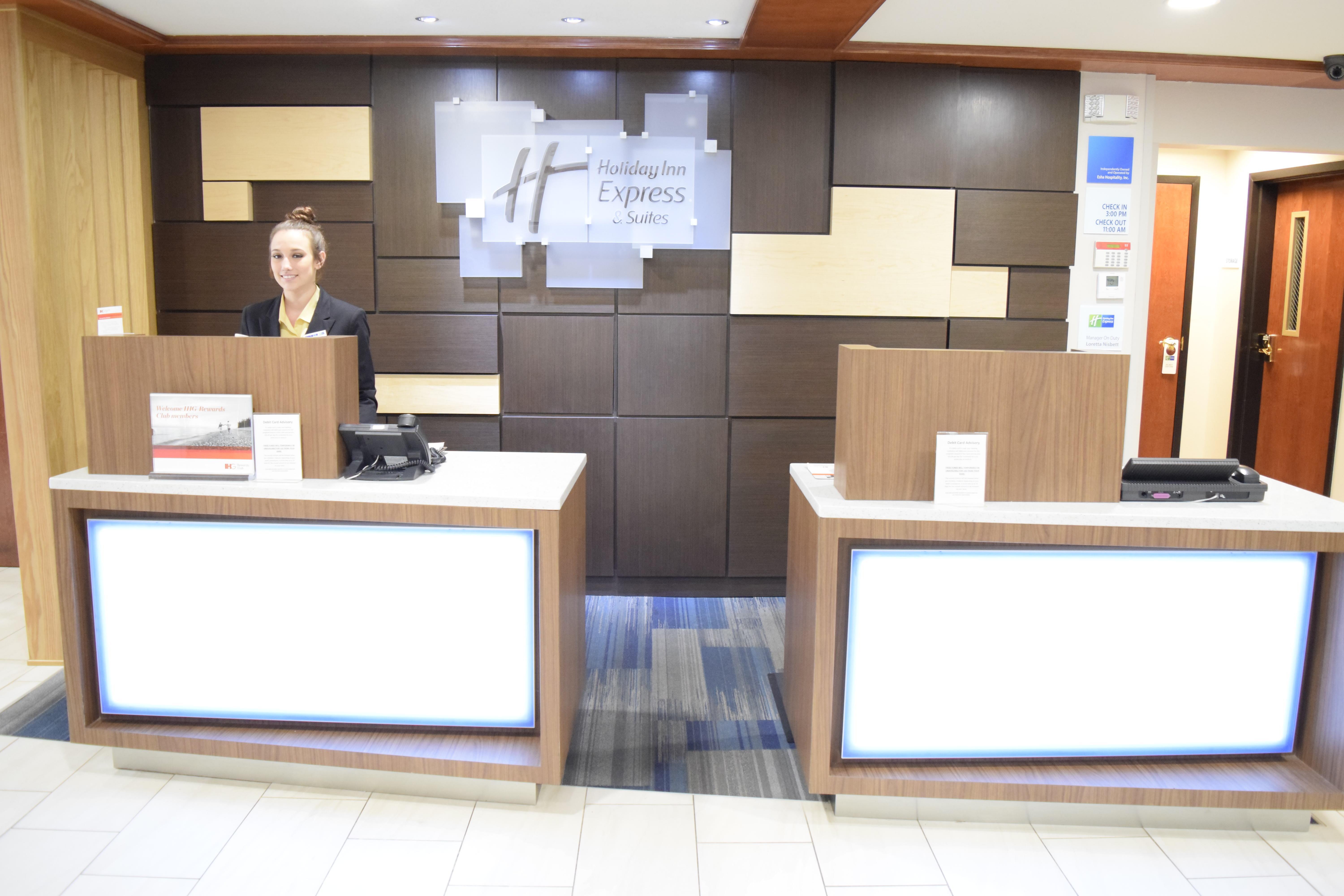 Holiday Inn Express & Suites Pensacola West I-10 By Ihg Ferry Pass Exterior foto