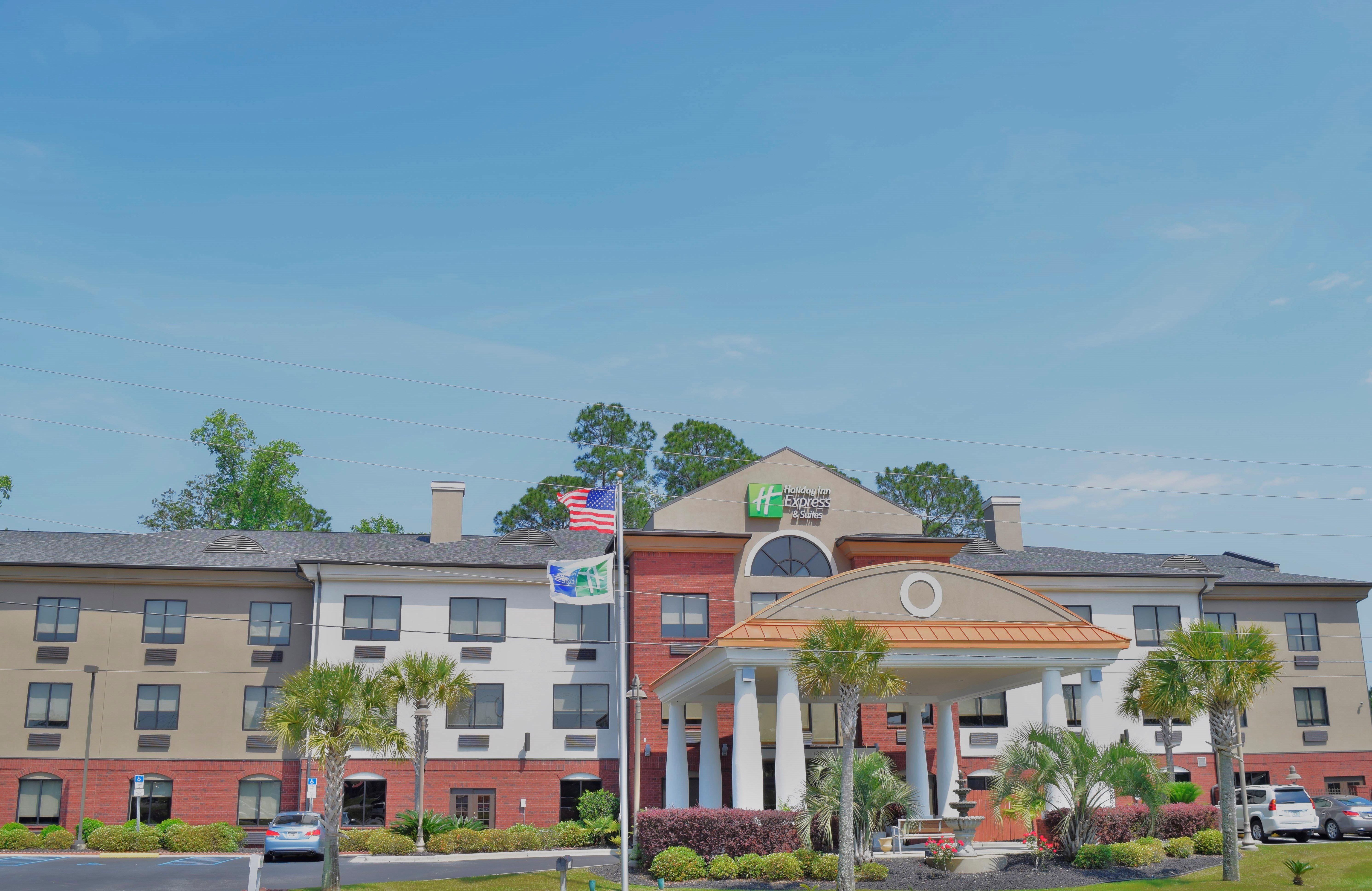 Holiday Inn Express & Suites Pensacola West I-10 By Ihg Ferry Pass Exterior foto