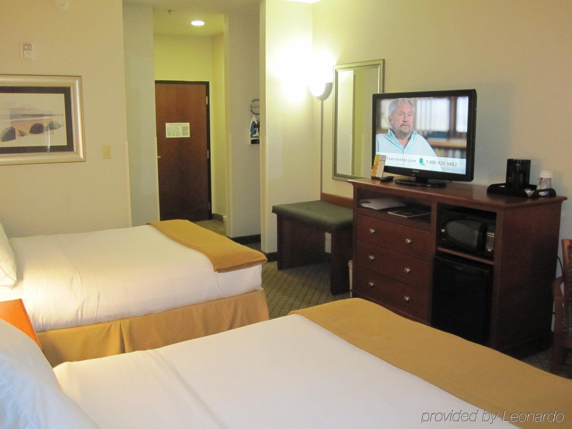 Holiday Inn Express & Suites Pensacola West I-10 By Ihg Ferry Pass Exterior foto