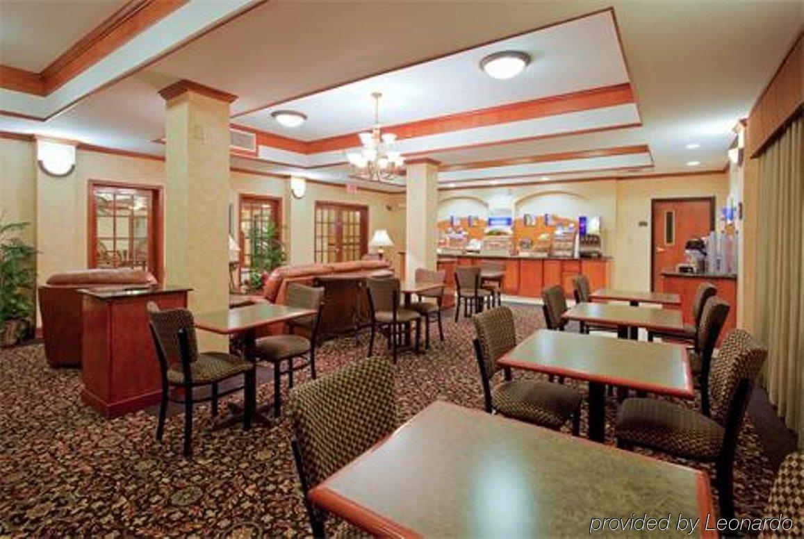 Holiday Inn Express & Suites Pensacola West I-10 By Ihg Ferry Pass Restaurante foto