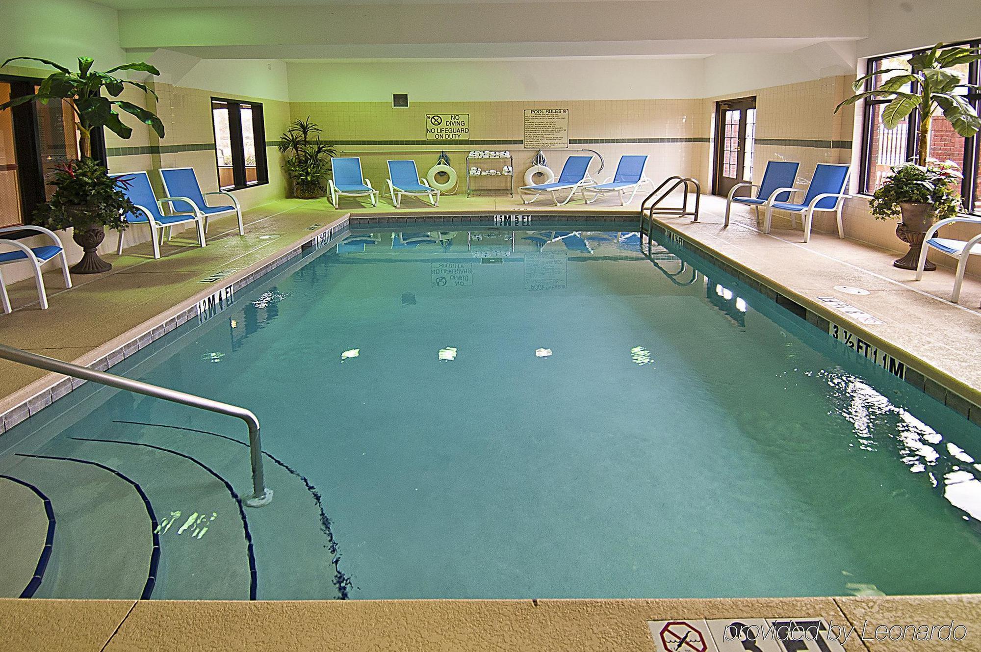 Holiday Inn Express & Suites Pensacola West I-10 By Ihg Ferry Pass Facilidades foto