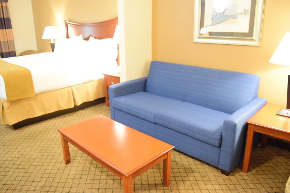 Holiday Inn Express & Suites Pensacola West I-10 By Ihg Ferry Pass Exterior foto